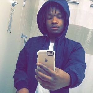 Meet your Posher, Malik